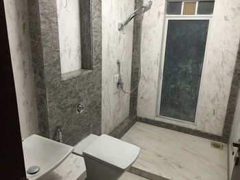 Sapphire Asta Powai Bathroom