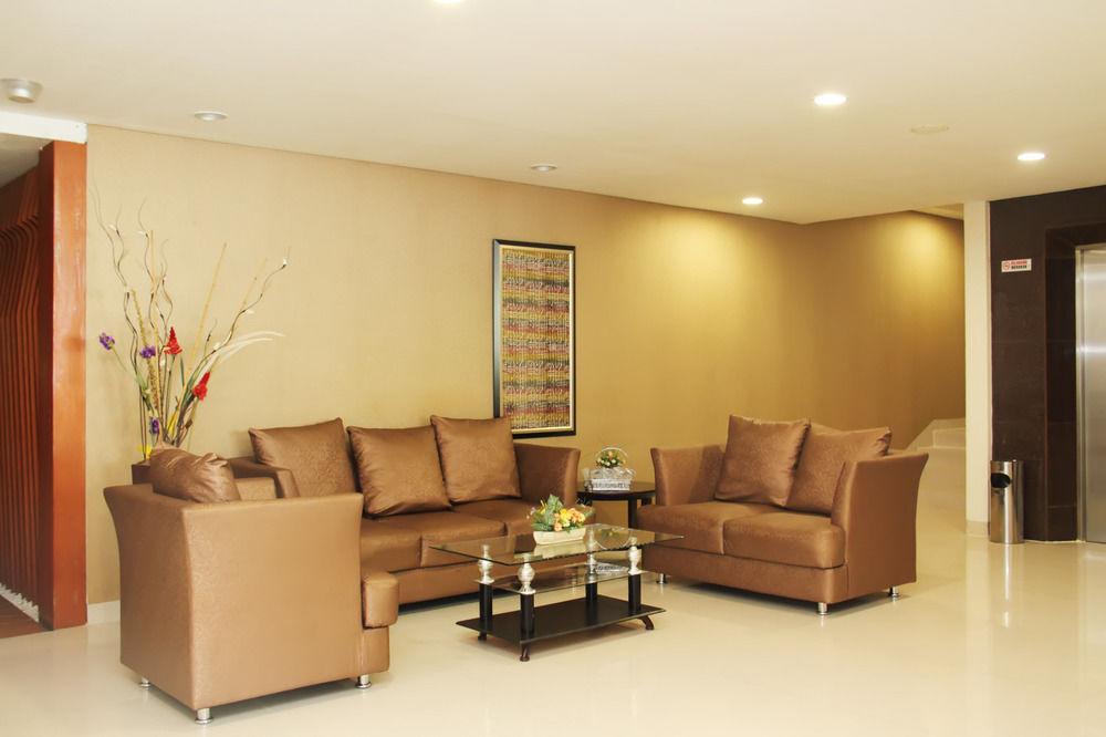 Airy Panakkukang Boulevard Topaz F8 Makassar 