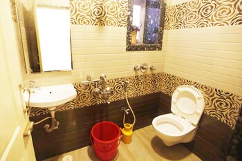 Hotel Al Moazin Bathroom