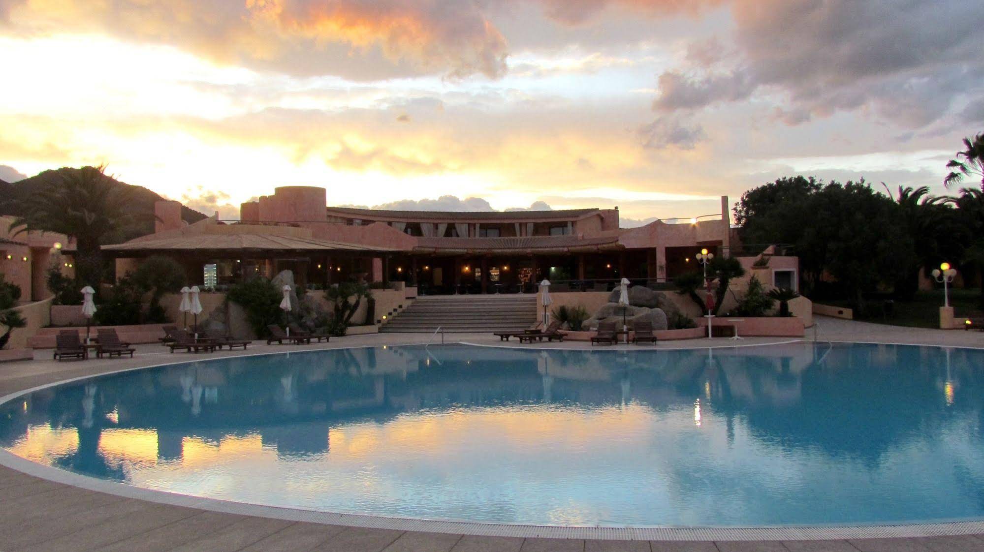 Sant'elmo Beach Hotel 