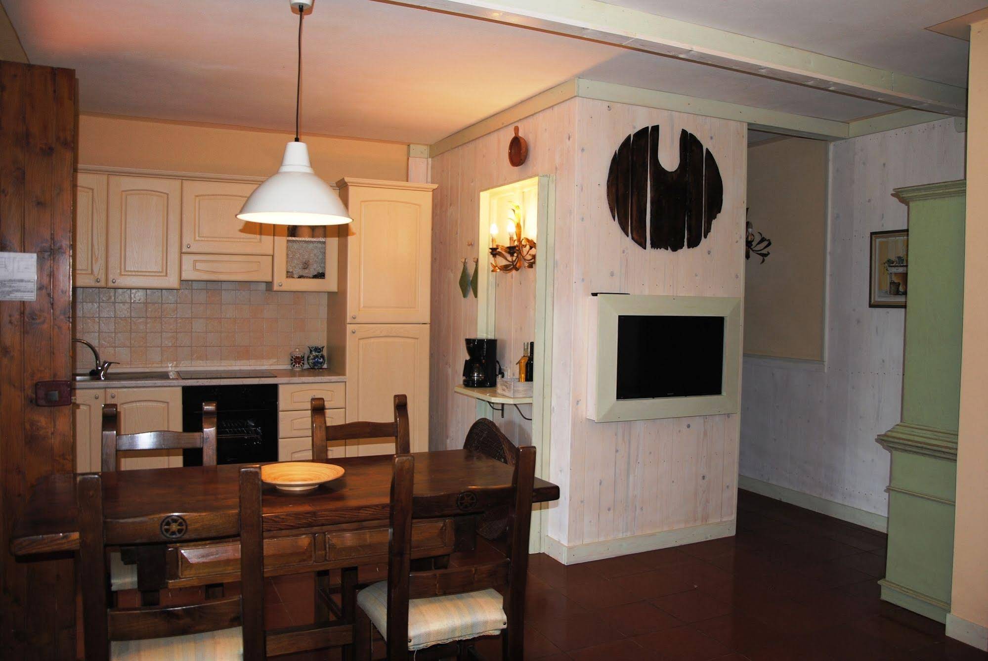Tenuta La Fratta Apartments 