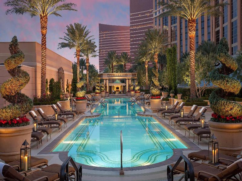 The Palazzo At The Venetian Pool