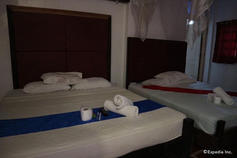 The Lotus Garden Suites 