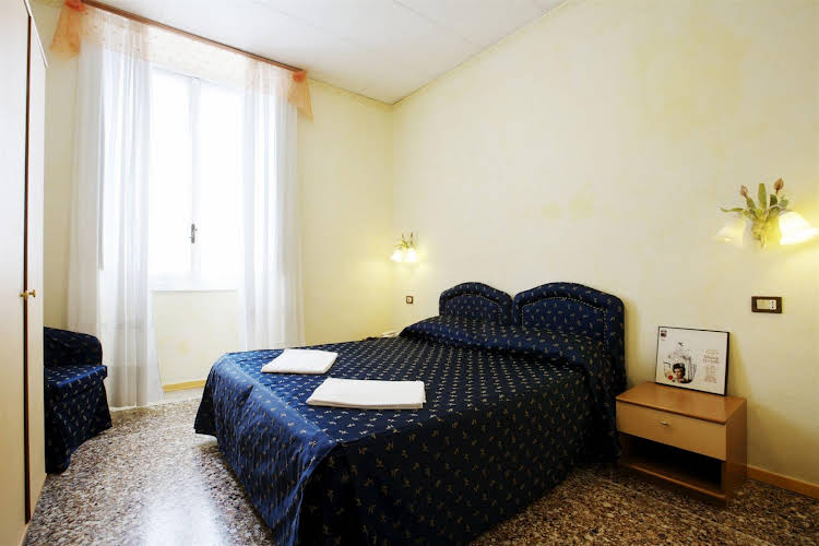 Lyric Hotel Levanto 