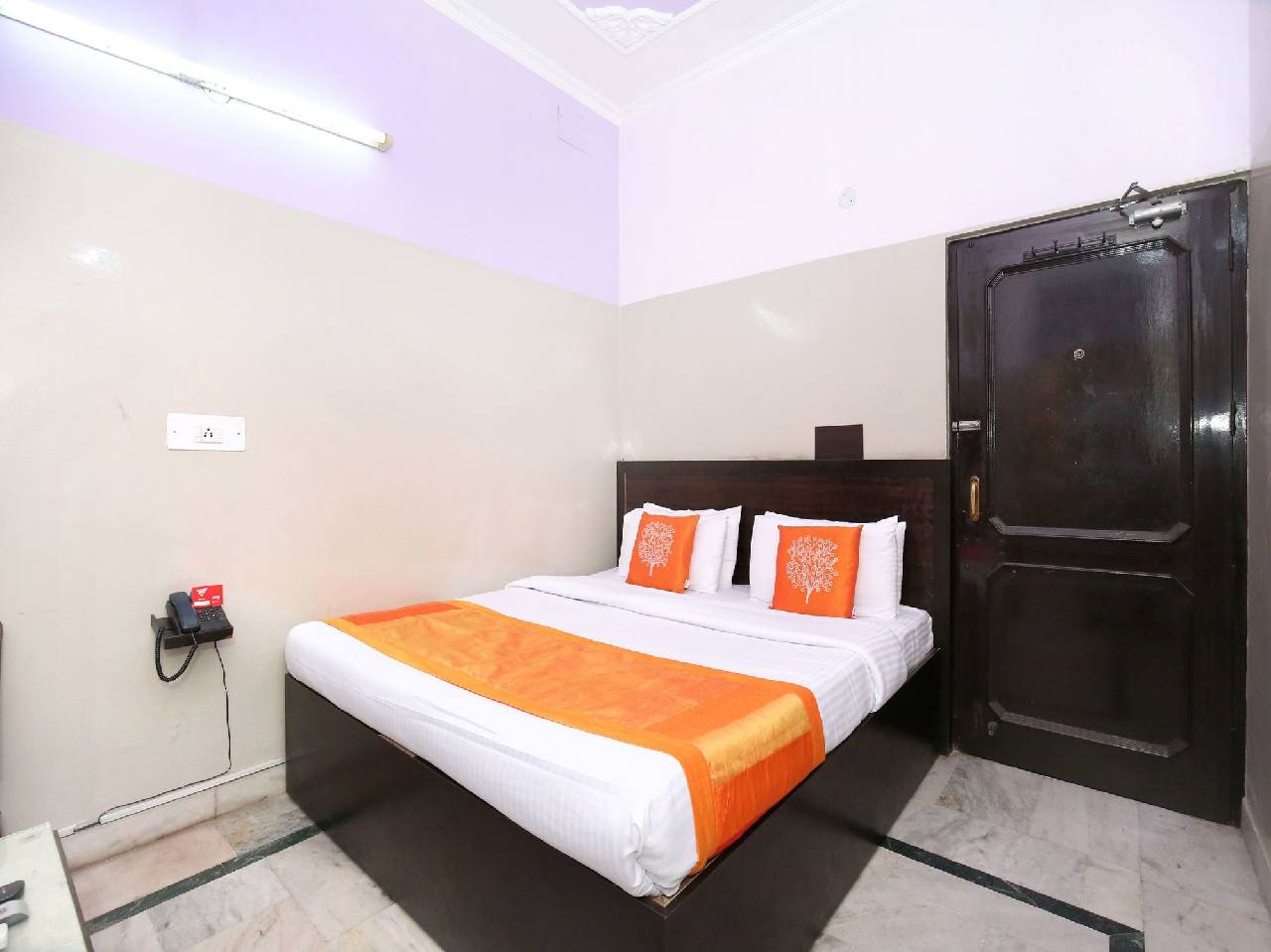 Oyo 11417 Hotel Lotus 