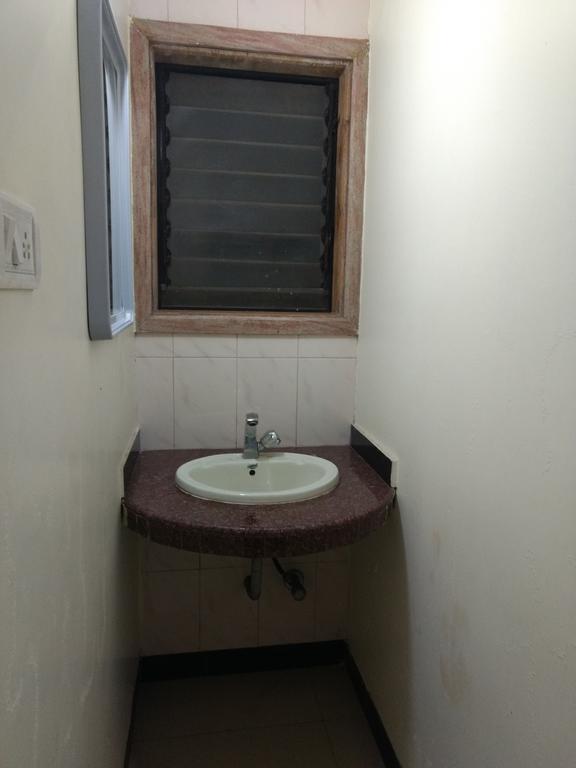 Hotel Shanti Palace 