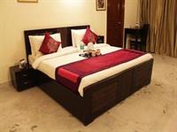 Oyo Rooms Atta Market Sector 30 