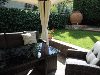 Chiantirooms Guesthouse Gazebo