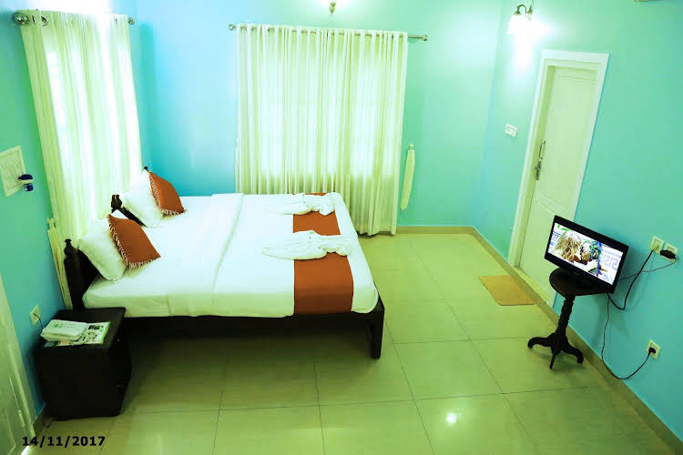 Aruvi Resort Munnar 