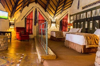Lodge At The Ancient City Guestroom