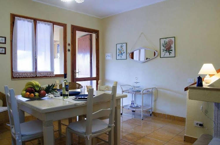 Strelitzia Holiday House 