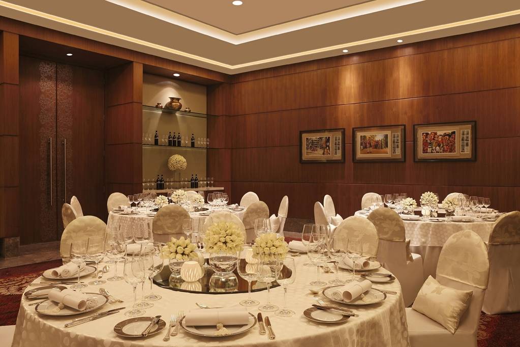 The Leela Ambience Gurgaon Hotel & Residences Cedar Banquet
