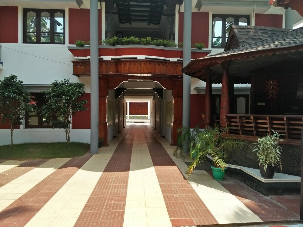 Black Beach Resort Property Grounds