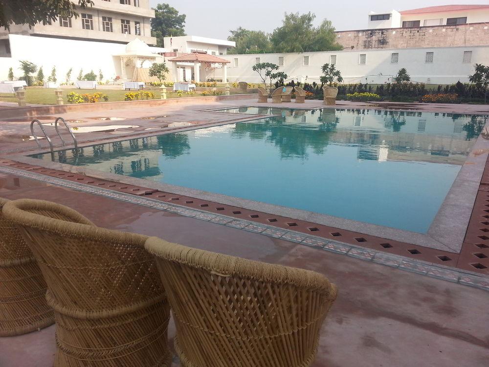 Anuraga Palace A Treehouse Palace Hotel 
