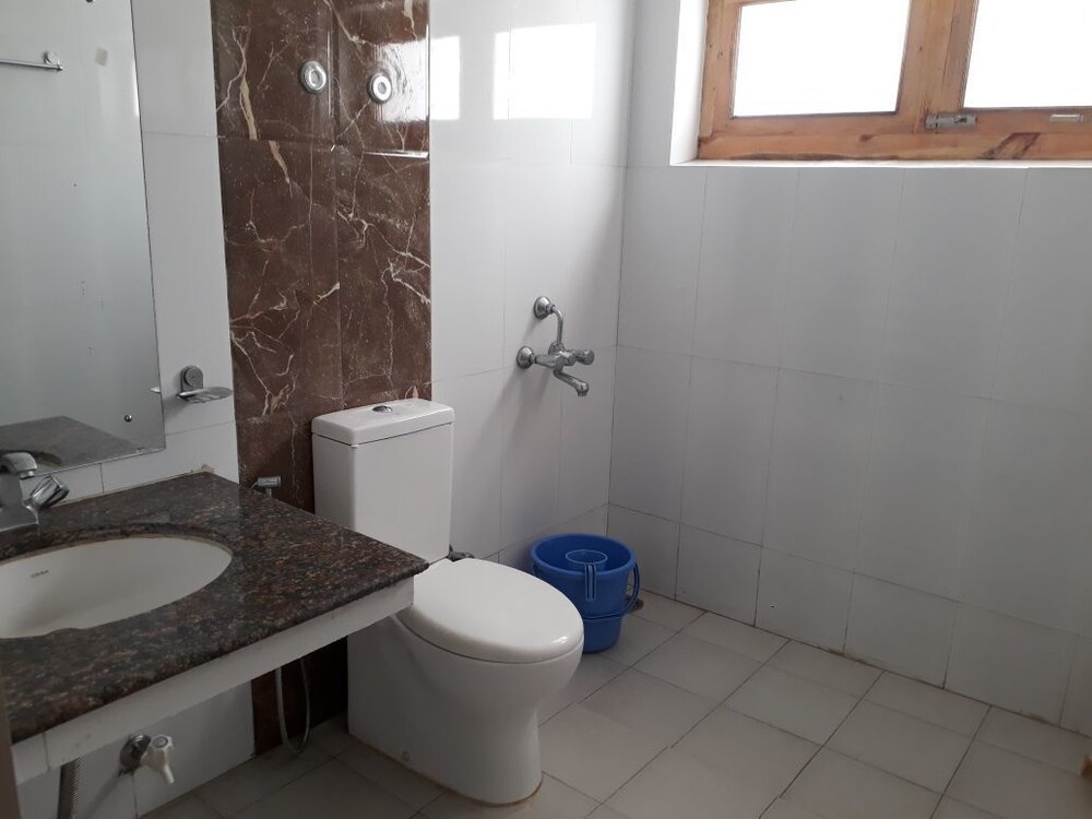 Hotel Puma House Bathroom