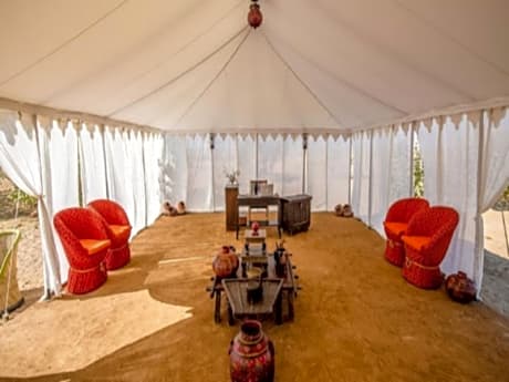 Sheesh Mahal Desert Camp 