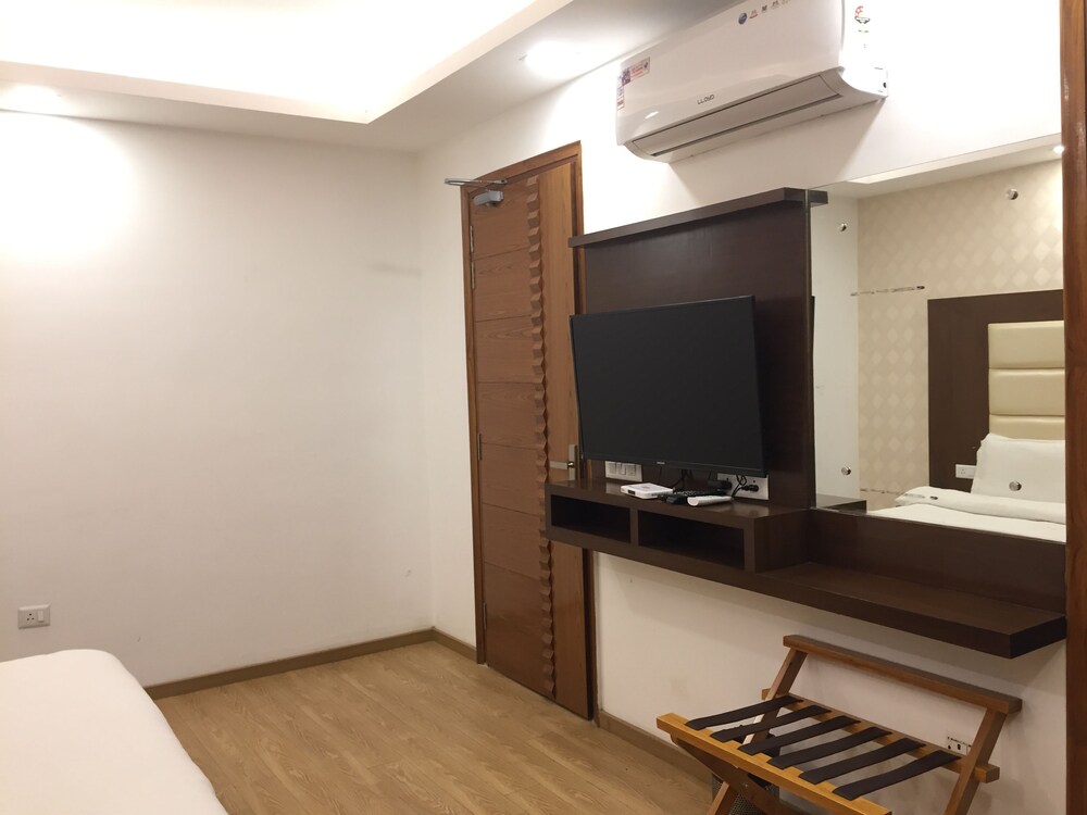 Bawa Residency Guestroom