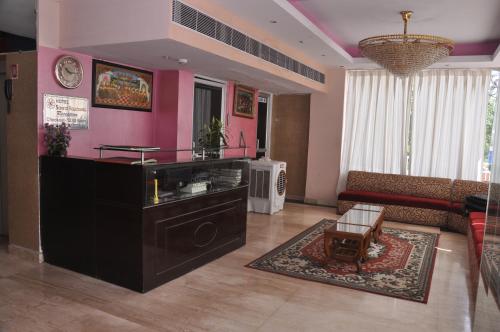 Hotel Samrat Kaushambi 
