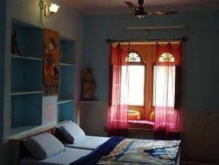 Ganesh Guest House 