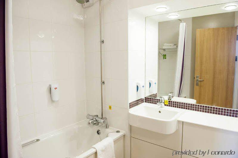 Premier Inn Aberdeen South 