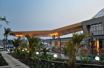 Radisson Blu Hotel Lusaka Exterior