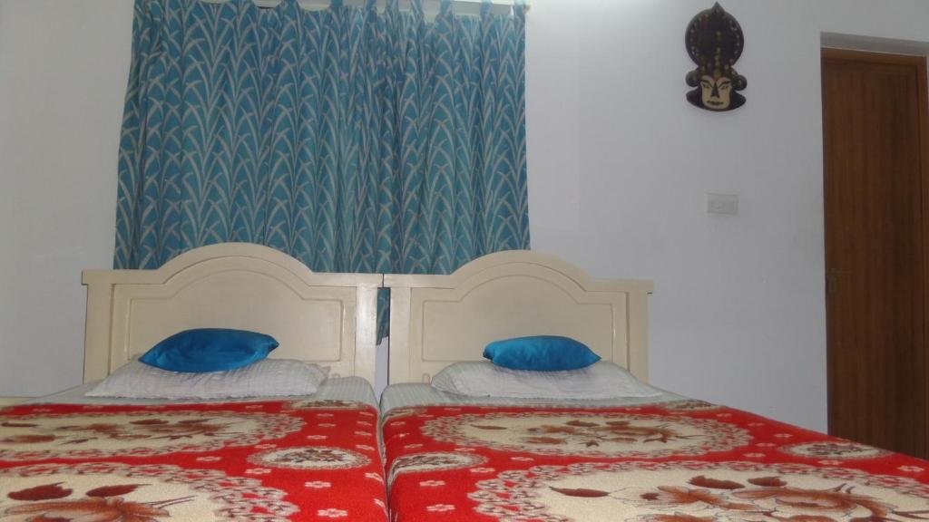 Regal Mansion Home Stay 
