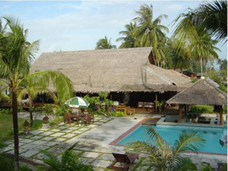 D'coconut Island Resort 