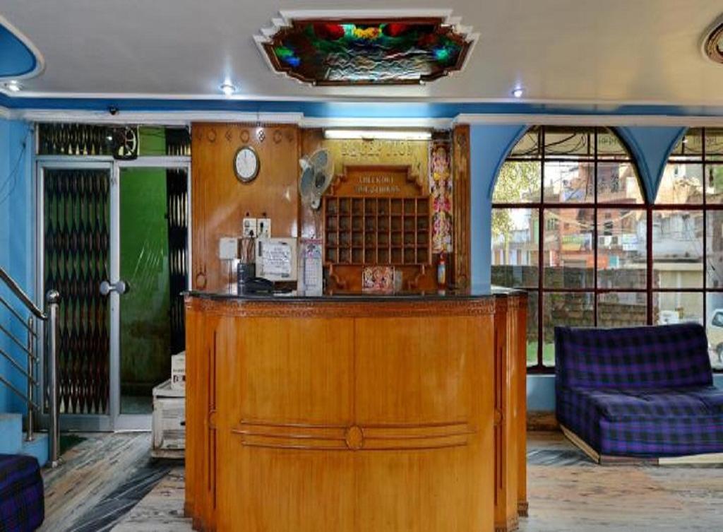 Oyo 16897 Hotel Shubham Continental 
