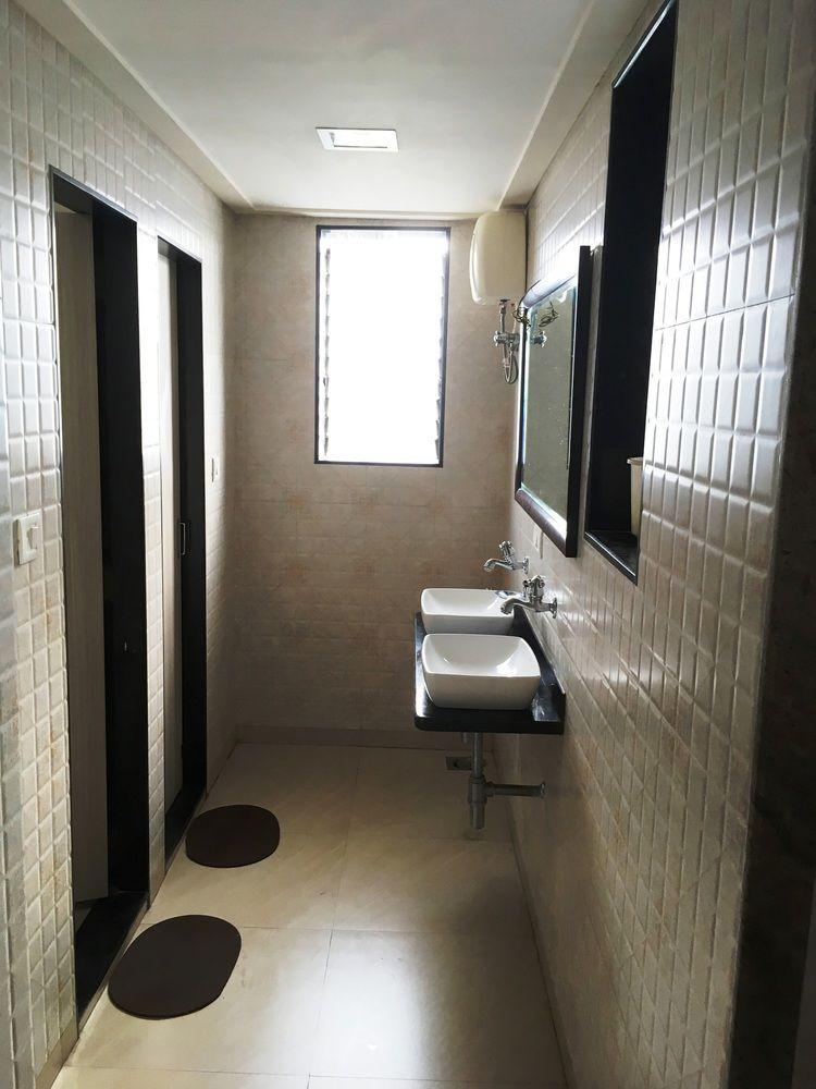 Hotel Adarsh Mahal 