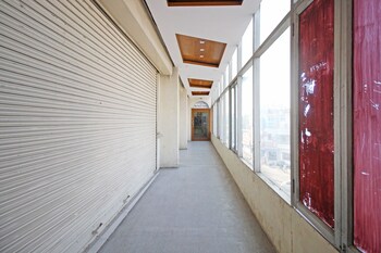 Oyo 7147 Hotel Madhur Regency Lobby