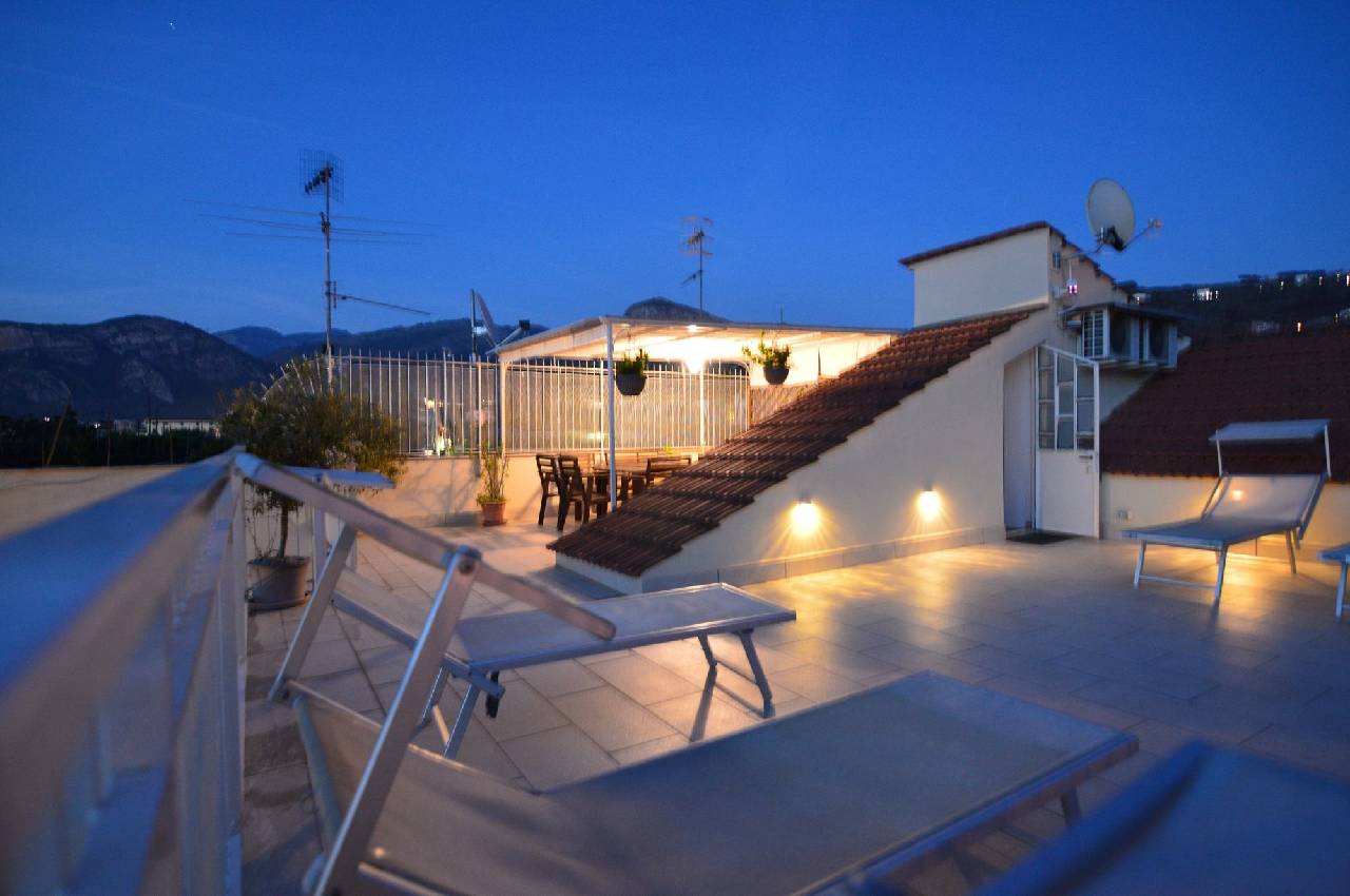 La Terrazza Family House (لا ترازا فامیلی هاوس) 
