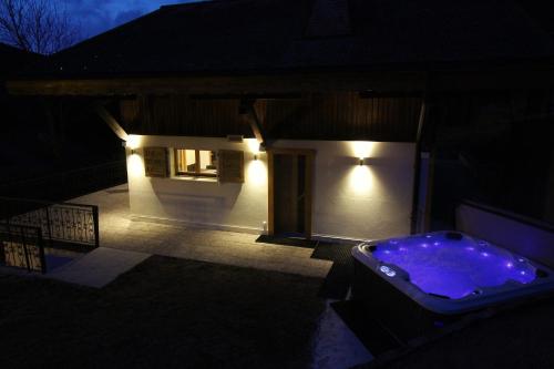 New Chalet Bech'na With Xl Outdoor Jacuzzi 