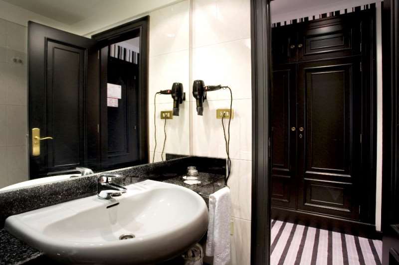 Hotel Clarín Guest room