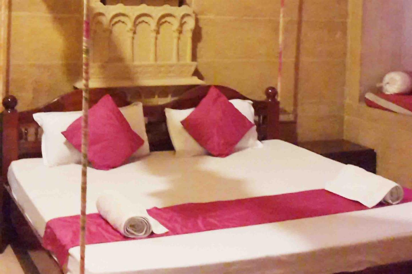 Hotel Suman Palace 