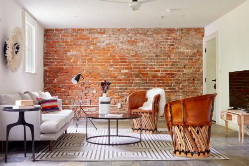 Sleek 2br In Marigny By Sonder 