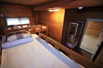Muju Moon River Pension Guestroom
