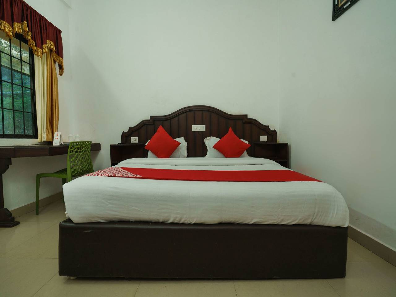 Oyo 13417 Ozar Heritage 