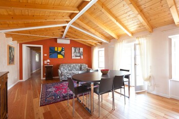 Barchi Resort Living Room
