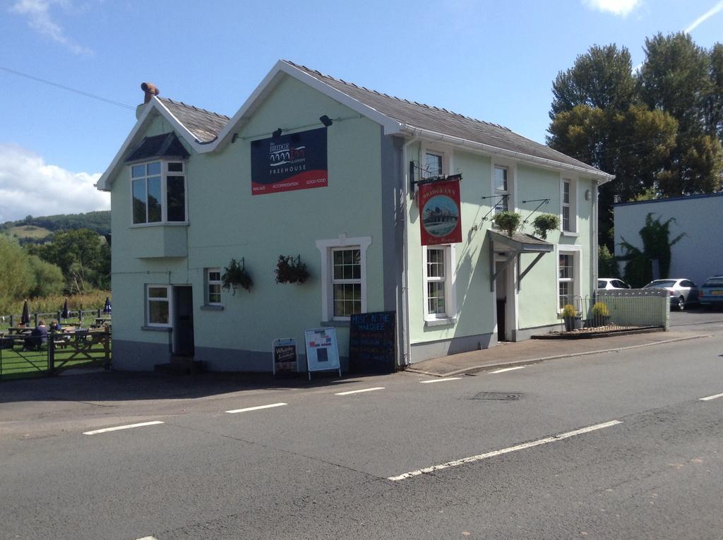The Bridge Inn 