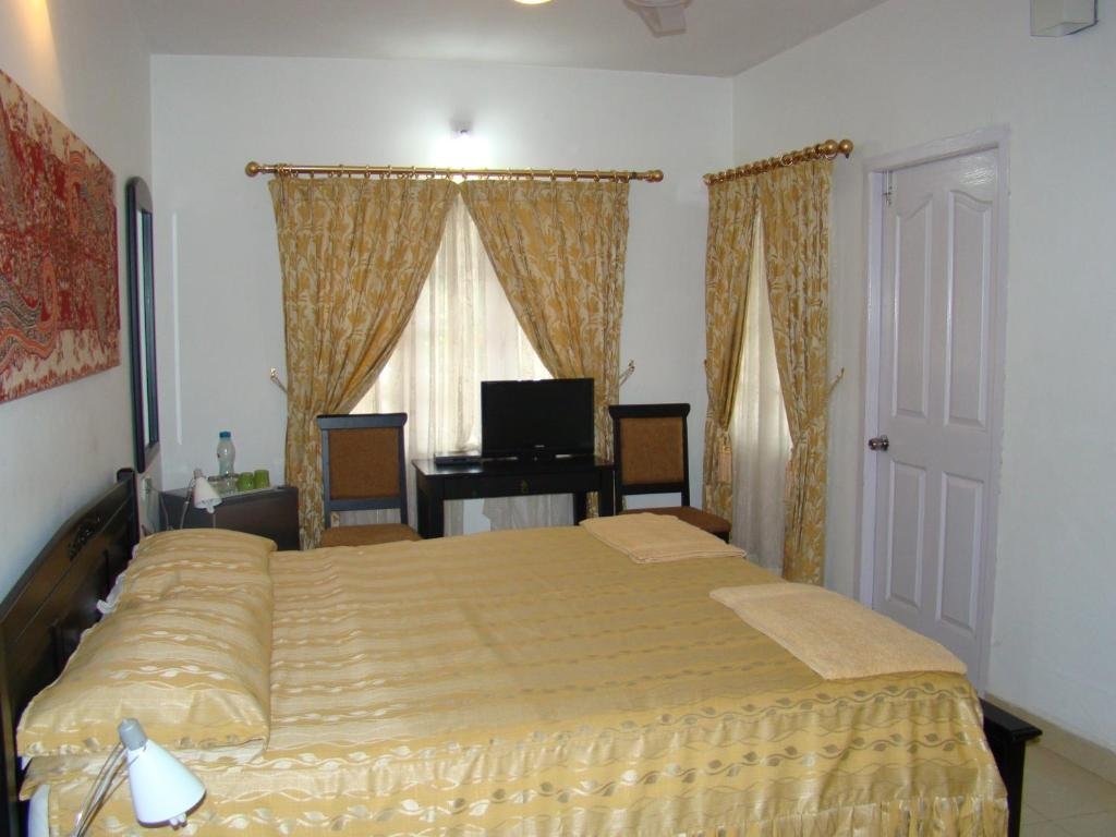 Kumar's Mountain View Cottage 