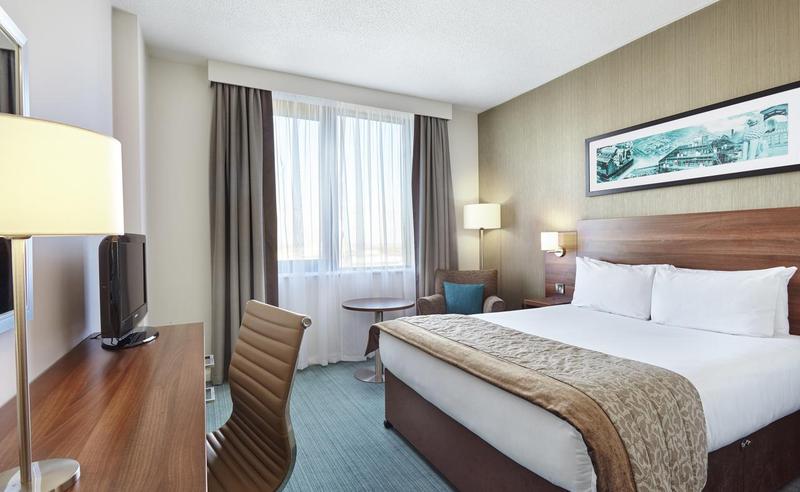 Jurys Inn Milton Keynes Room