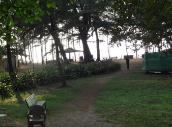 Lotus Eco Beach Resort Murud 