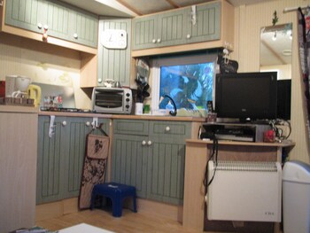 Ty Bihan De L'aber In-Room Kitchen