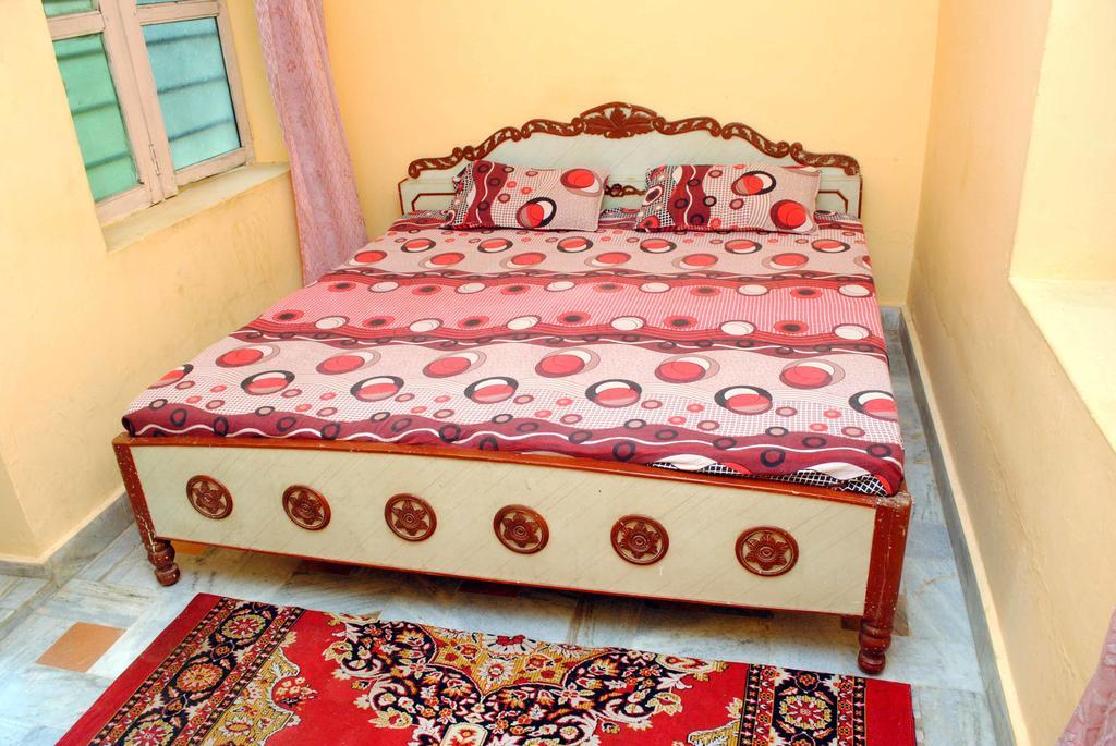 Hotel Hilltop Pushkar 