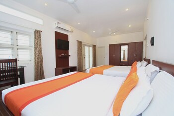 Oyo 10865 Heritage Shelters Resort Guestroom