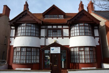 The Cove Guest House ( كوو گست هاوس) Hotel Entrance