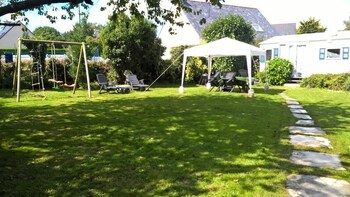 Ty Bihan De L'aber Garden