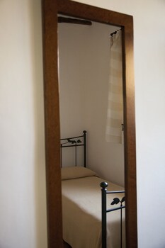 Hotel Ravesi Guestroom