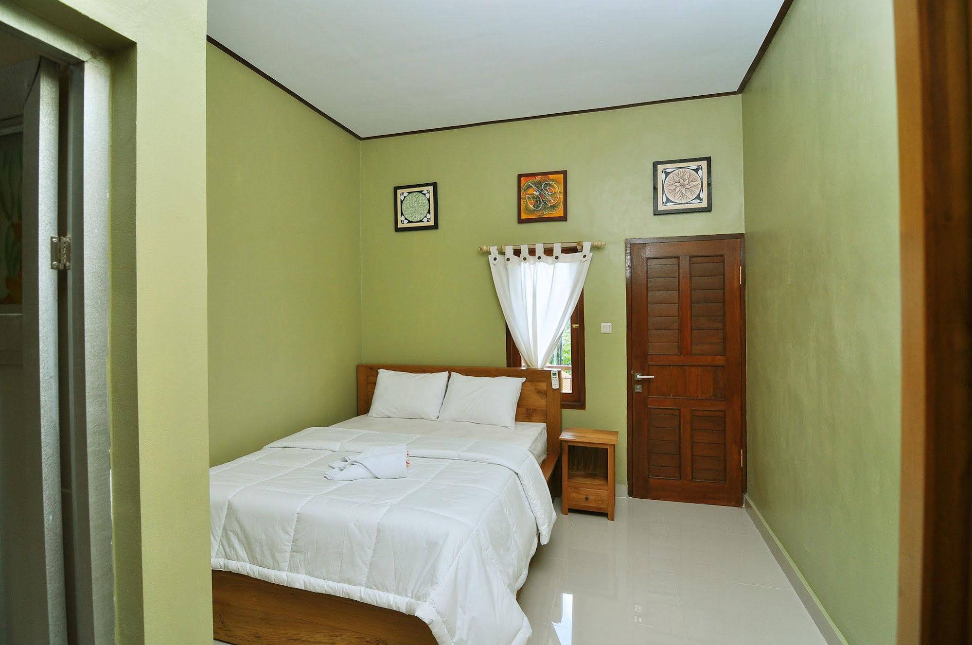 Cempaka Mas Guesthouse Canggu 