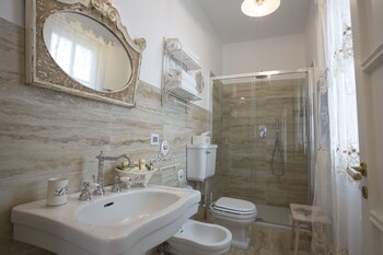 B&b Blanc Maison Etna Relais & Charme Bathroom